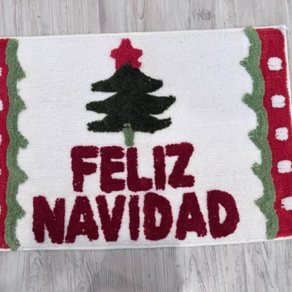Feliz Navidad Tufted Cotton Christmas Mat